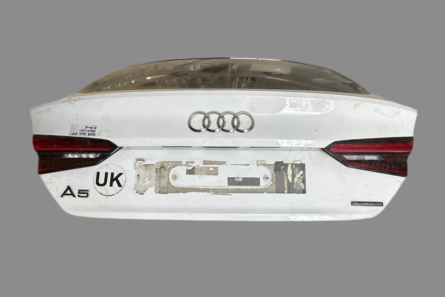 Audi A5 bagaj kapısı