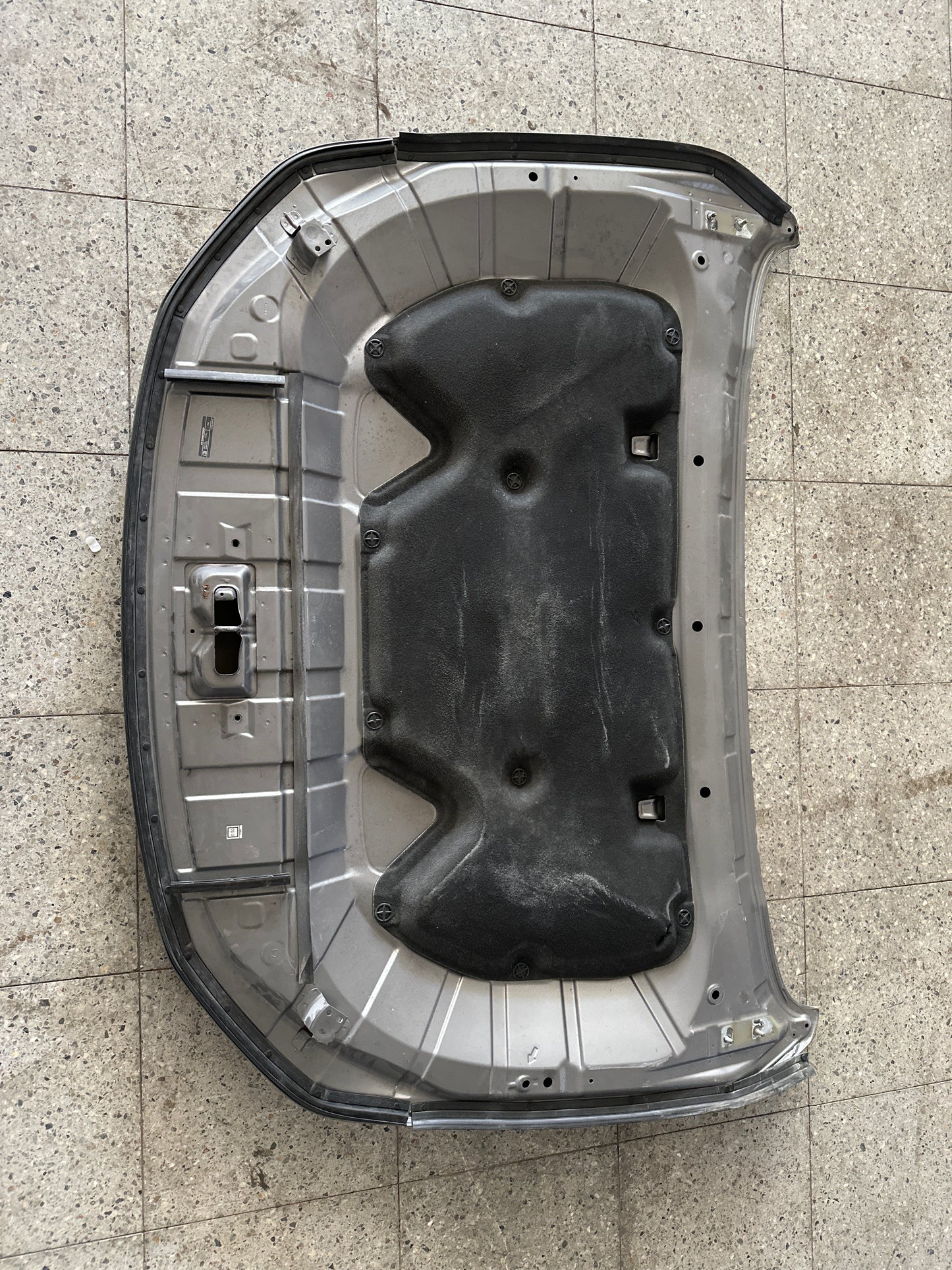Nissan Navara motor kaputu