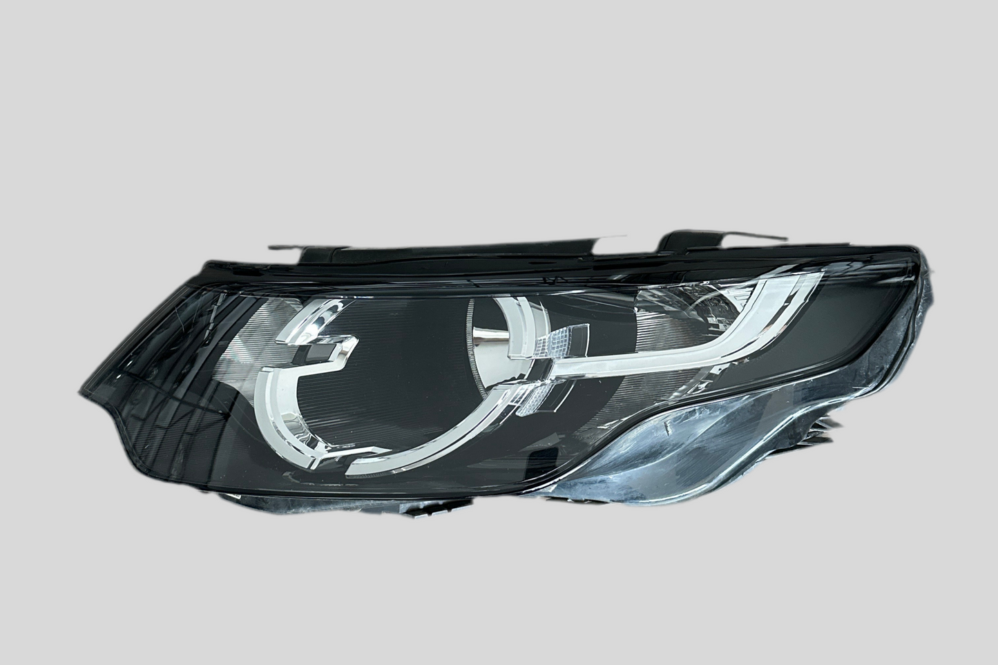 Land Rover Discovery left front headlight