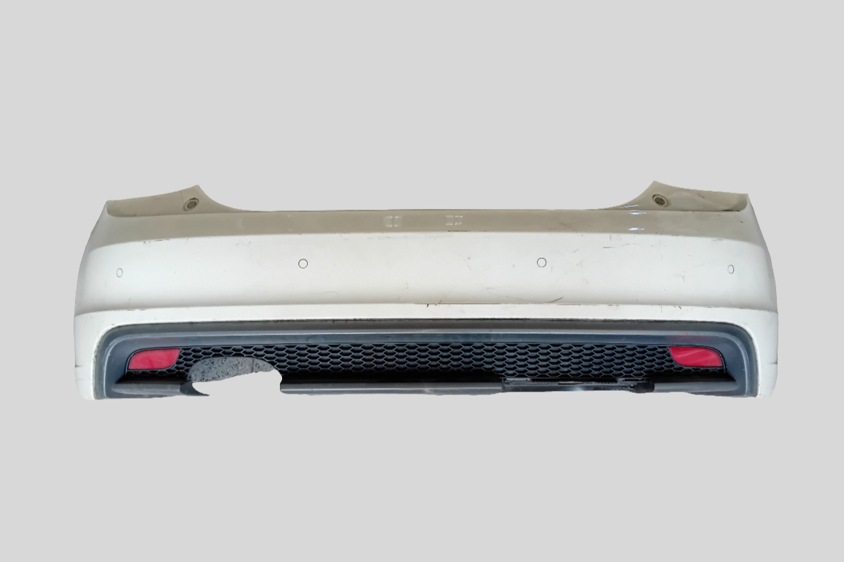 Audi A1 arka tampon