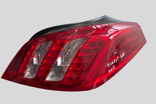 Peugeot 508 sağ arka stop