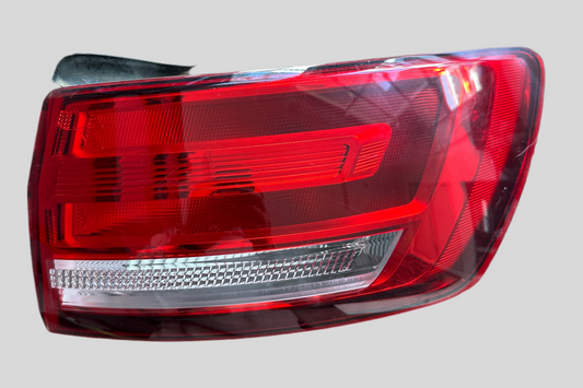 Audi A4 sağ arka stop