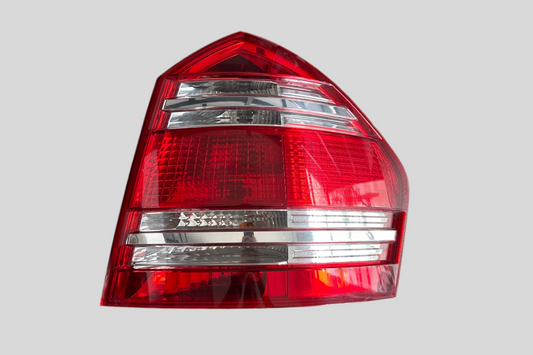 Mercedes Benz GL320 sağ arka stop