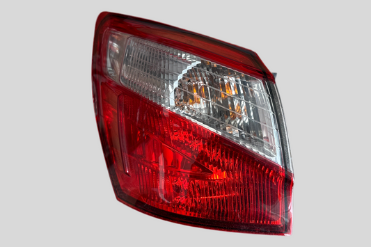 Nissan Qashqai sol arka stop