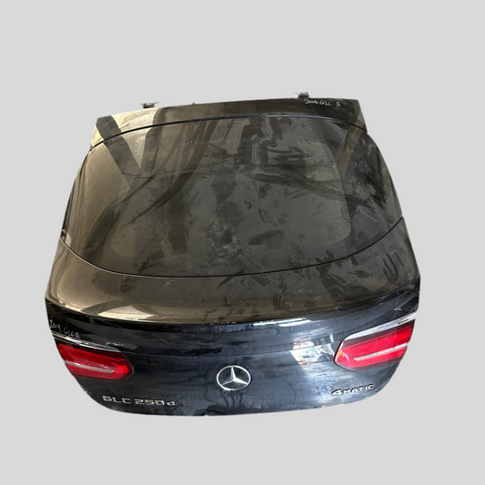 Mercedes Benz GLC bagaj kapısı
