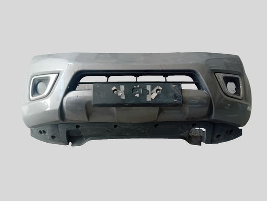 Nissan Navara Mk4 ön tampon