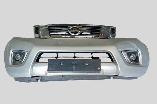 Nissan Navara MK4 ön tampon