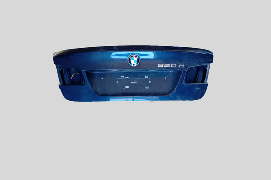 BMW 5 bagaj kapısı