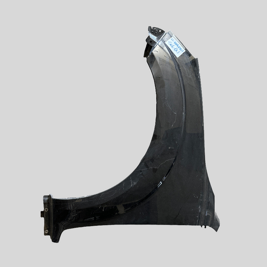 Nissan Navara left front fender