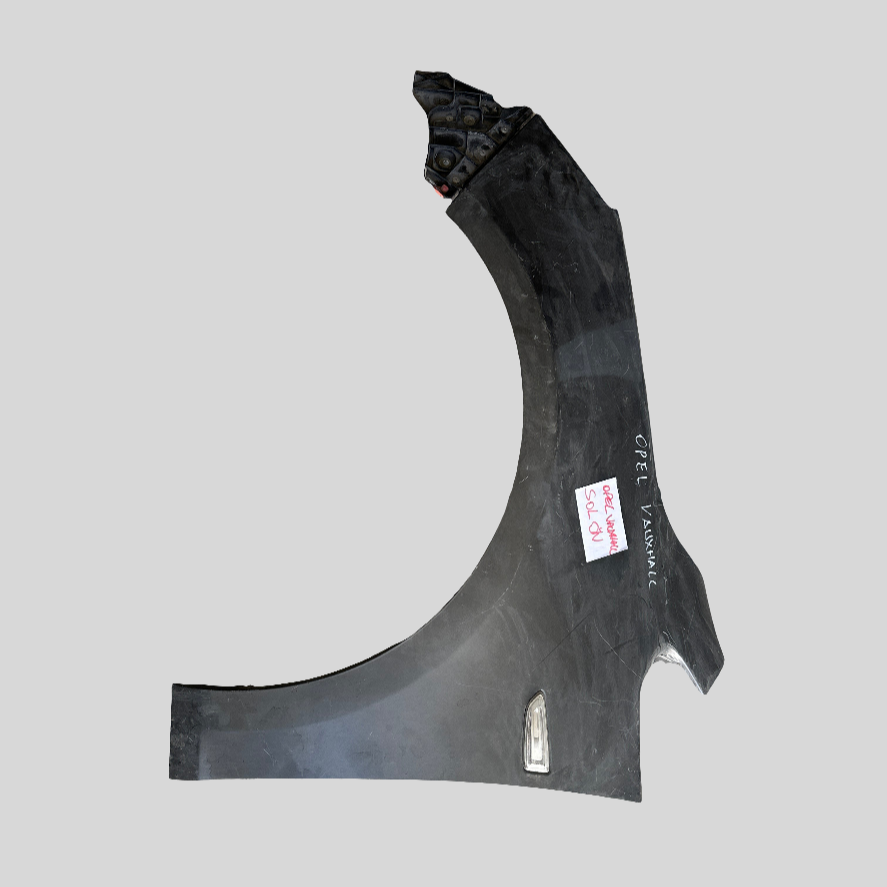 Opel Astra left front fender