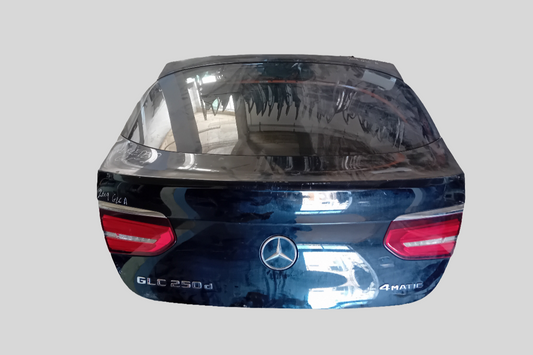 Mercedes Benz GLC 250 bagaj kapısı