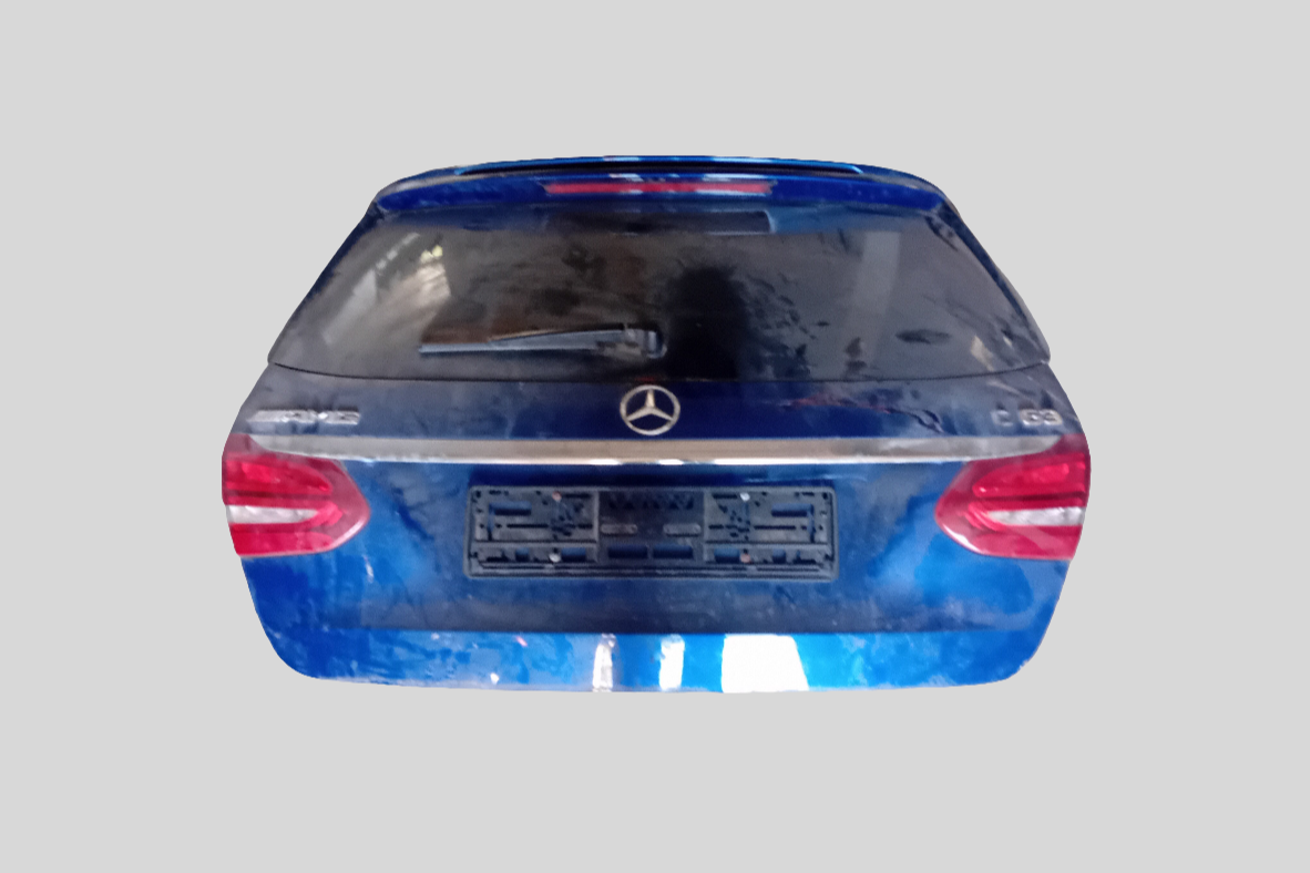 Mercedes Benz C kasa station bagaj kapısı